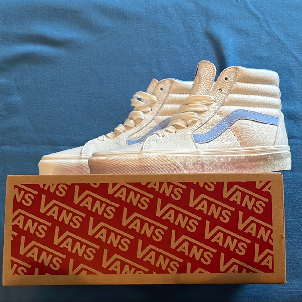 Vans Sk8-hi White Leather Sneakers with Blue Stripe